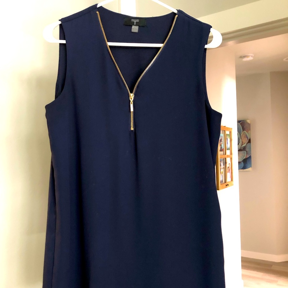 Tahari Women’s Sleeveless Blouse